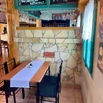 Turul Panzio&pizzeria Bed & Breakfast