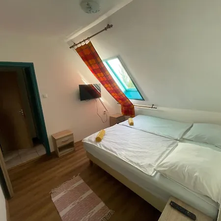 Bed & Breakfast Turul Panzio&pizzeria *