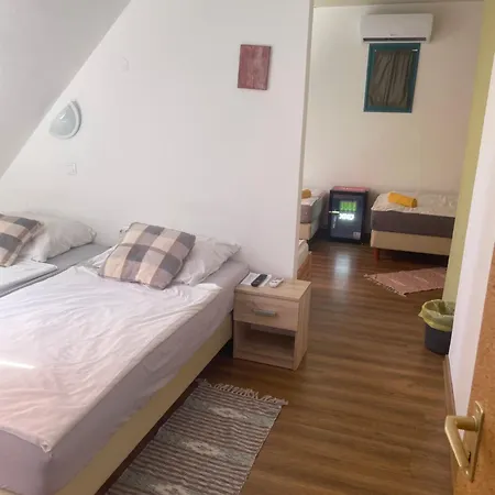Turul Panzio&pizzeria Szolad