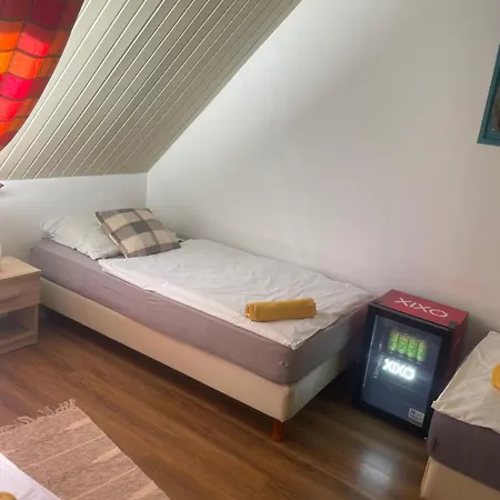 Turul Panzio&pizzeria Bed & Breakfast Szolad