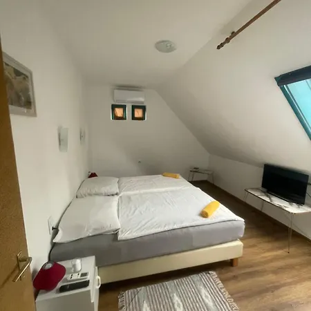 Bed & Breakfast Turul Panzio&pizzeria 3*