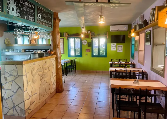 Turul Panzio&pizzeria Bed & Breakfast 3*